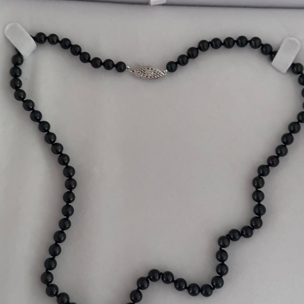 Pearl necklace